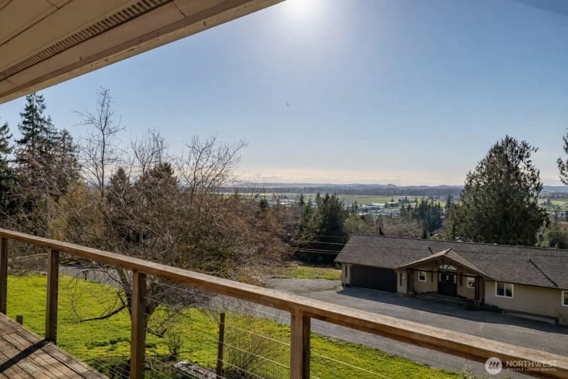 Property photo for 17290 Soundview Road, Mount Vernon photo 18