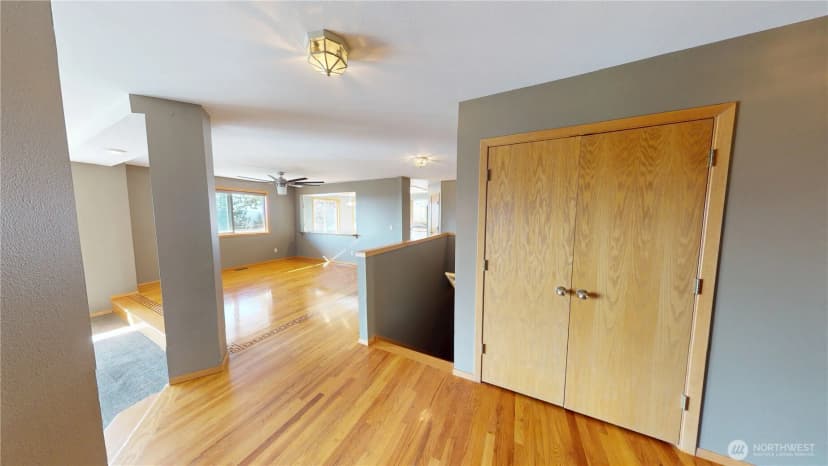 Property photo for 17290 Soundview Road, Mount Vernon photo 29