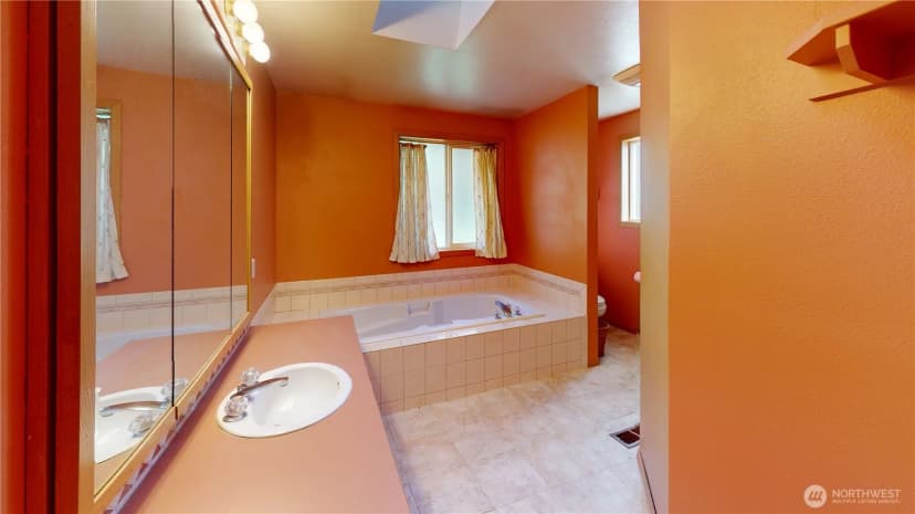 Property photo for 17290 Soundview Road, Mount Vernon photo 22