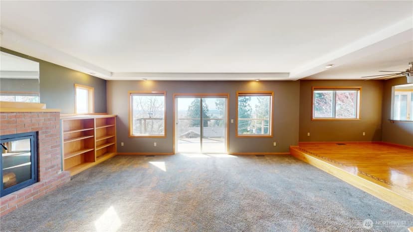 Property photo for 17290 Soundview Road, Mount Vernon photo 16