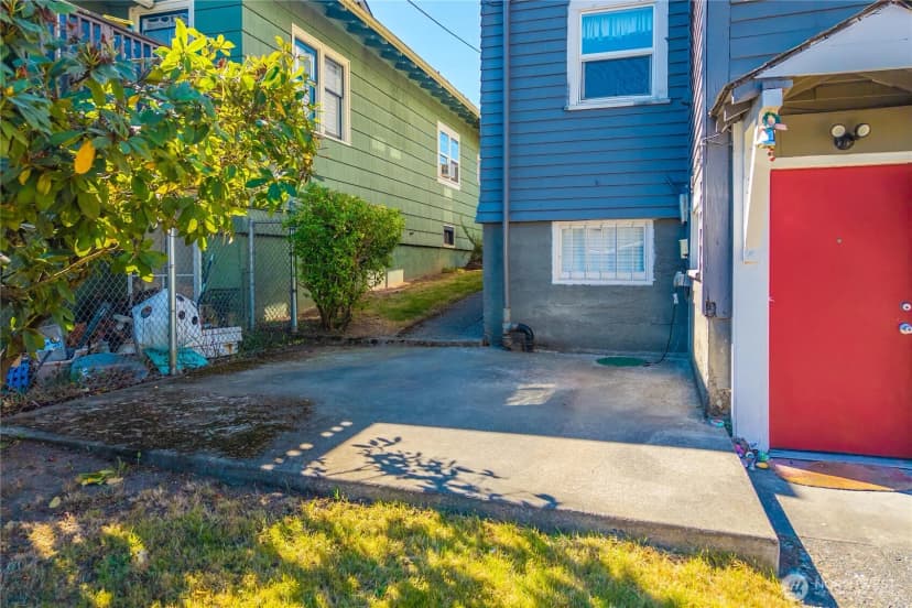 Property photo for 3827 S K Street, Tacoma photo 9