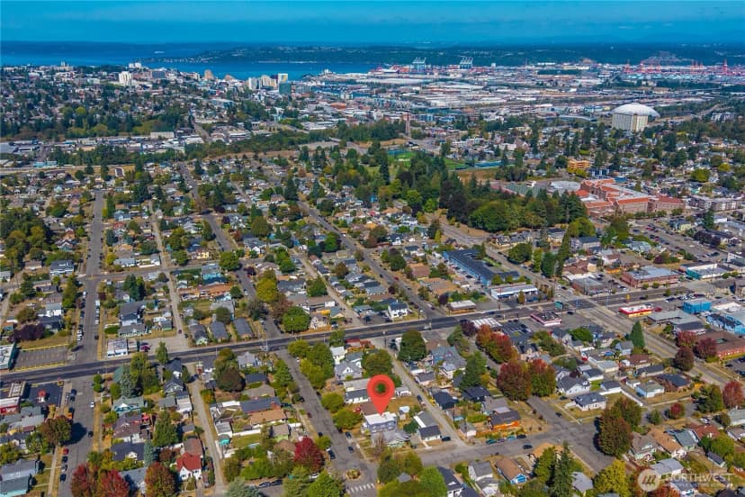 Property photo for 3827 S K Street, Tacoma photo 4