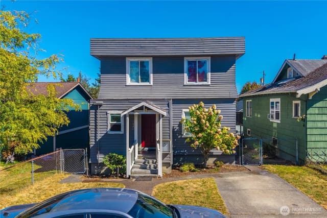 Property photo for 3827 S K Street, Tacoma photo 2