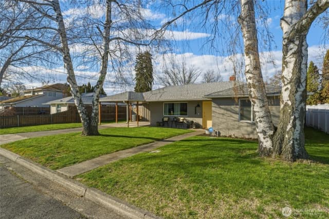 Property photo for 1557 J Street, Walla Walla photo 2