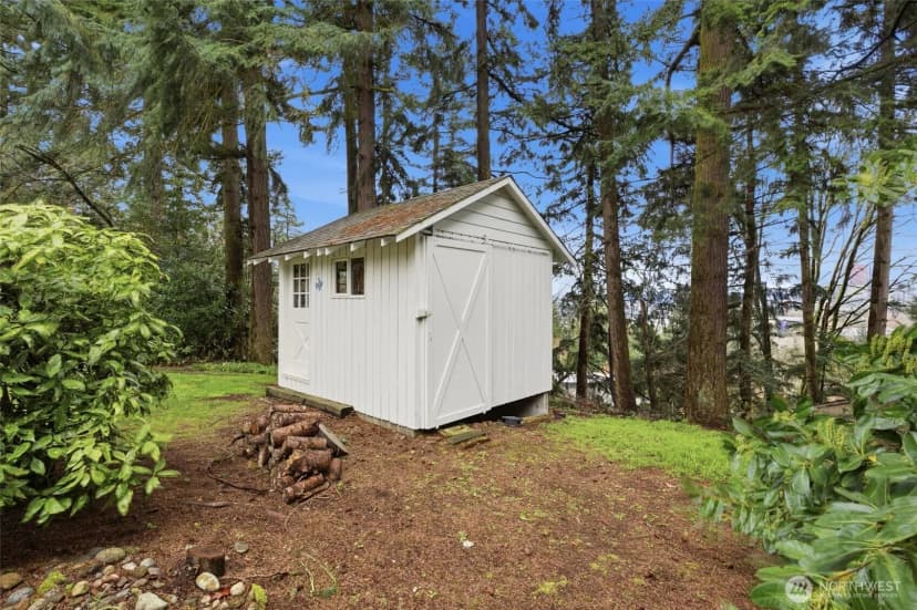 Property photo for 2503 125th Avenue Ne, Bellevue photo 34