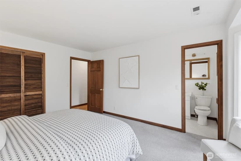 Property photo for 2503 125th Avenue Ne, Bellevue photo 21