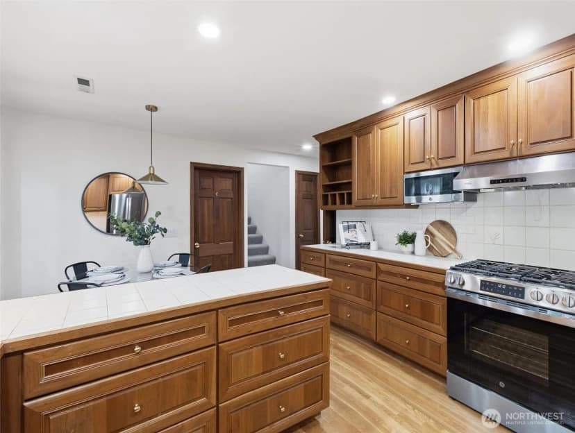 Property photo for 2503 125th Avenue Ne, Bellevue photo 13