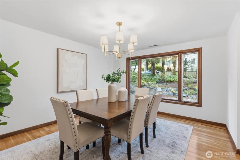 Property photo for 2503 125th Avenue Ne, Bellevue photo 11