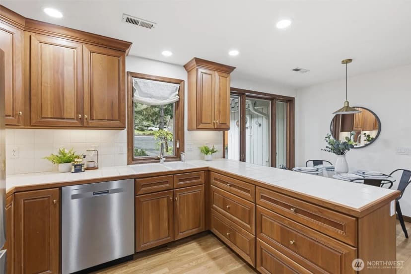 Property photo for 2503 125th Avenue Ne, Bellevue photo 15
