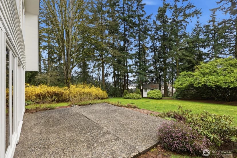 Property photo for 2503 125th Avenue Ne, Bellevue photo 31