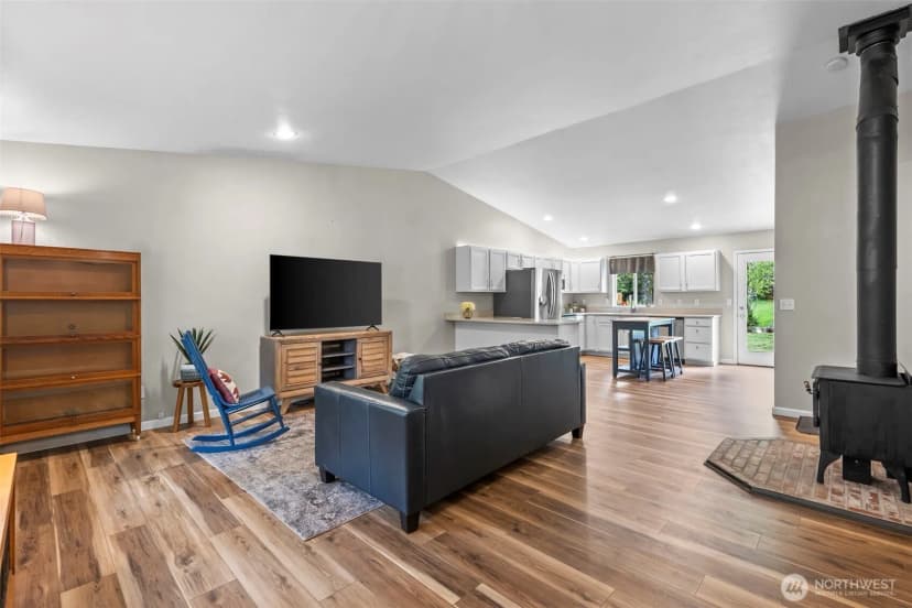 Property photo for 17306 65th Street Sw, Longbranch photo 7