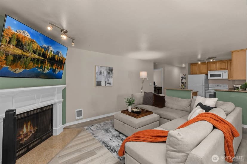 Property photo for 20318 Bothell Everett Hwy #a101, Bothell photo 2
