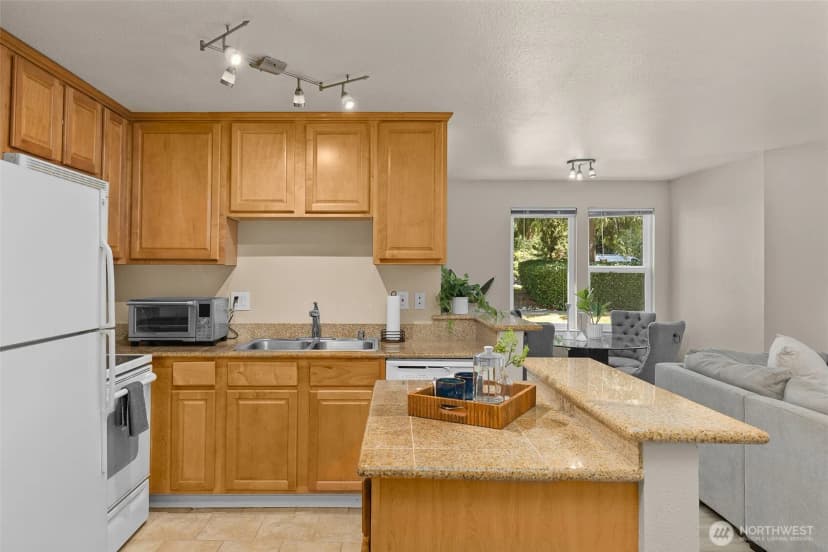 Property photo for 20318 Bothell Everett Hwy #a101, Bothell photo 6