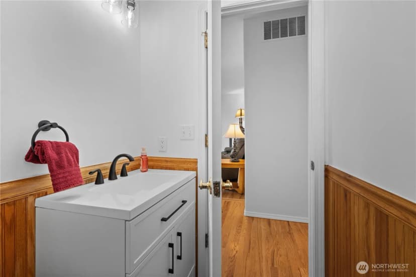 Property photo for 5801 51st Avenue Ct E, Tacoma photo 13