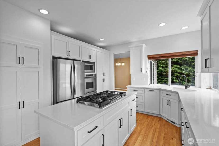 Property photo for 5801 51st Avenue Ct E, Tacoma photo 6