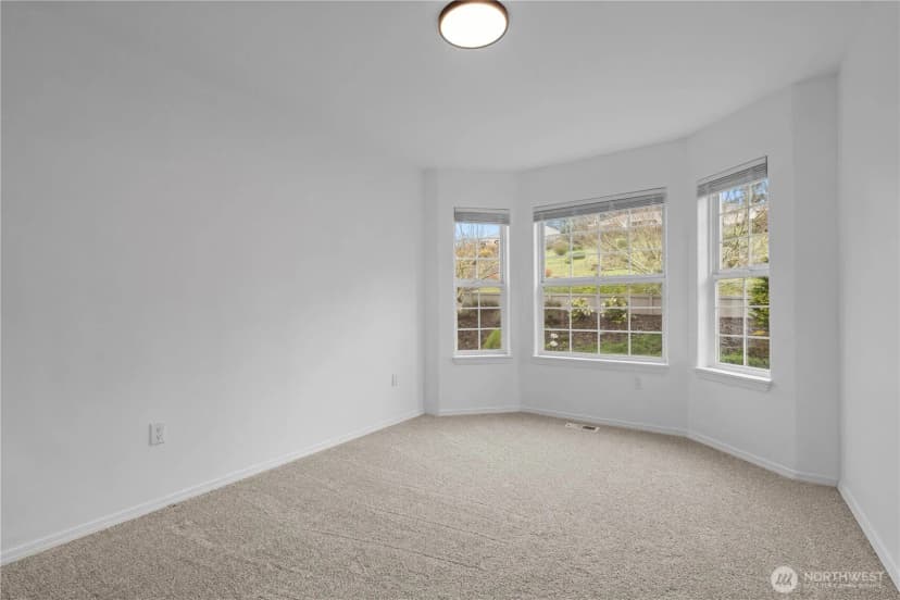 Property photo for 5801 51st Avenue Ct E, Tacoma photo 21