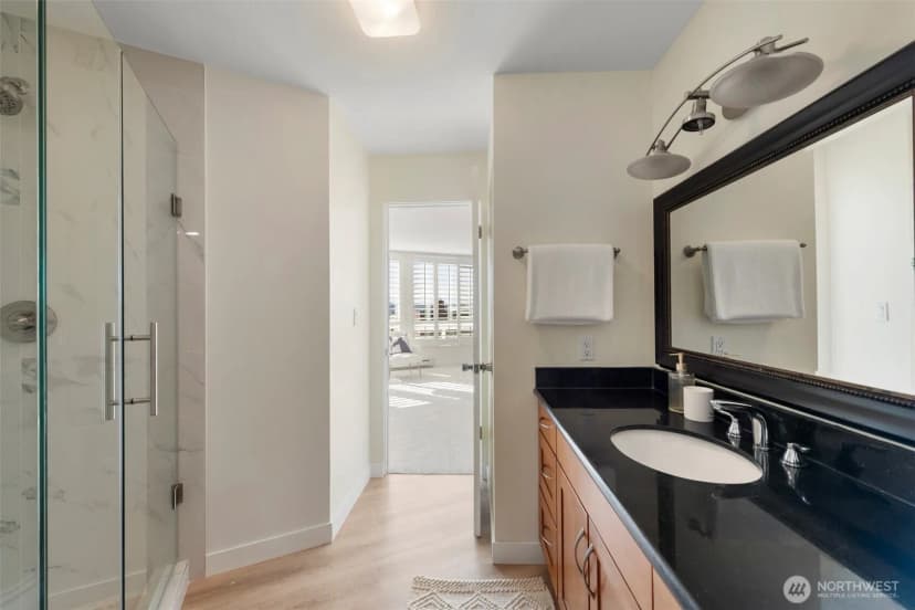 Property photo for 500 W Olympic Place #203, Seattle photo 13
