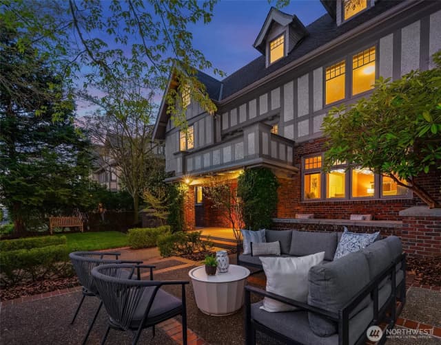 Property photo for 1212 21st Avenue E, Seattle