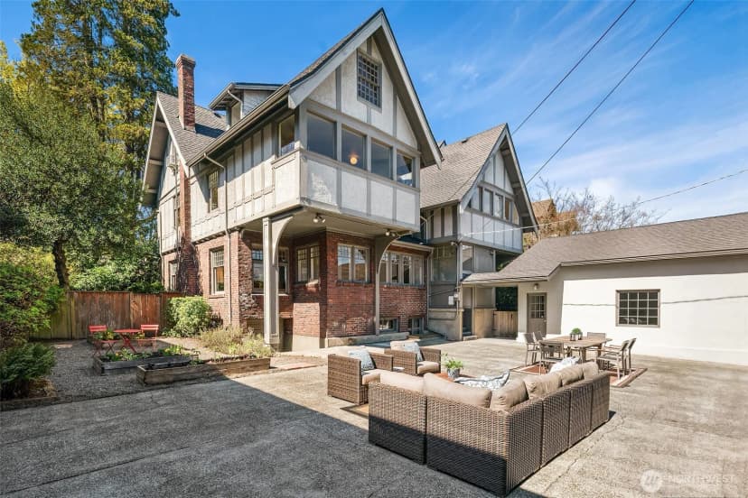 Property photo for 1212 21st Avenue E, Seattle photo 38