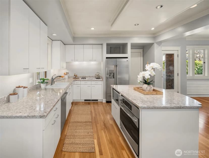 Property photo for 1212 21st Avenue E, Seattle photo 17