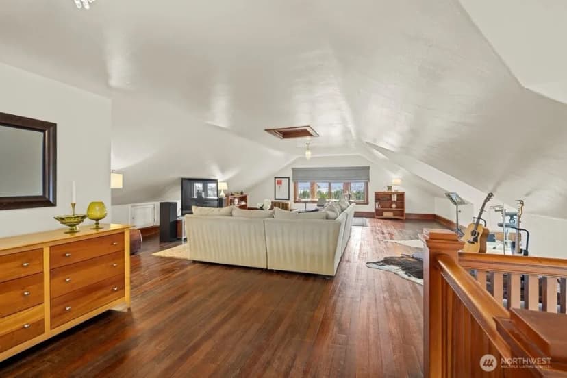 Property photo for 1251 21st Avenue E, Seattle photo 30