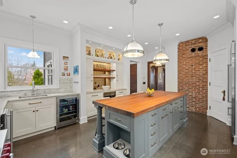 Property photo for 1251 21st Avenue E, Seattle photo 16