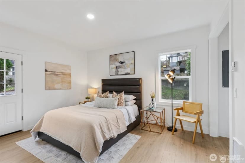 Property photo for 4002 Courtland Place S, Seattle photo 9