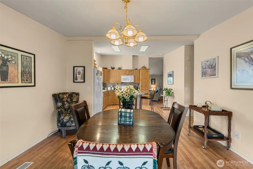 Property photo for 1849 Heritage Drive, Wenatchee photo 14