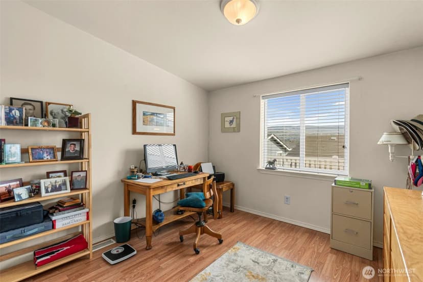 Property photo for 1849 Heritage Drive, Wenatchee photo 19