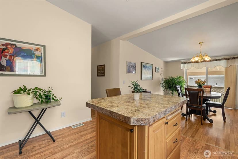Property photo for 1849 Heritage Drive, Wenatchee photo 10