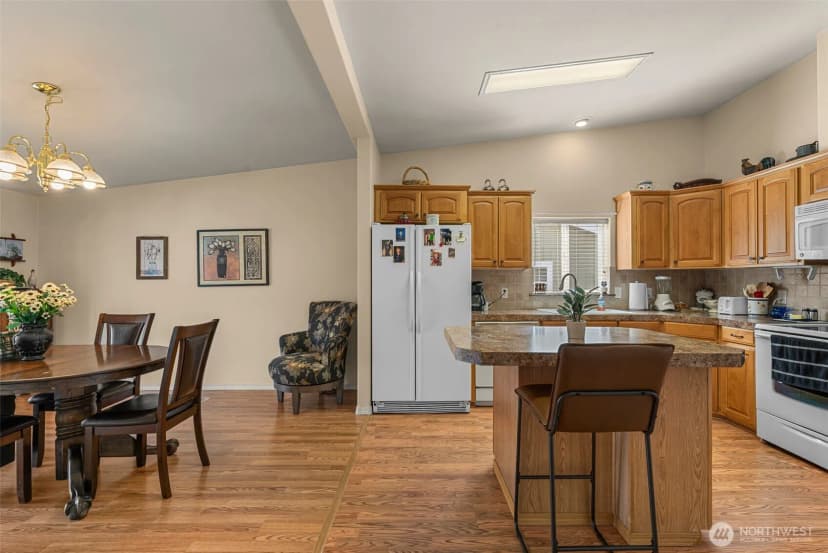 Property photo for 1849 Heritage Drive, Wenatchee photo 11