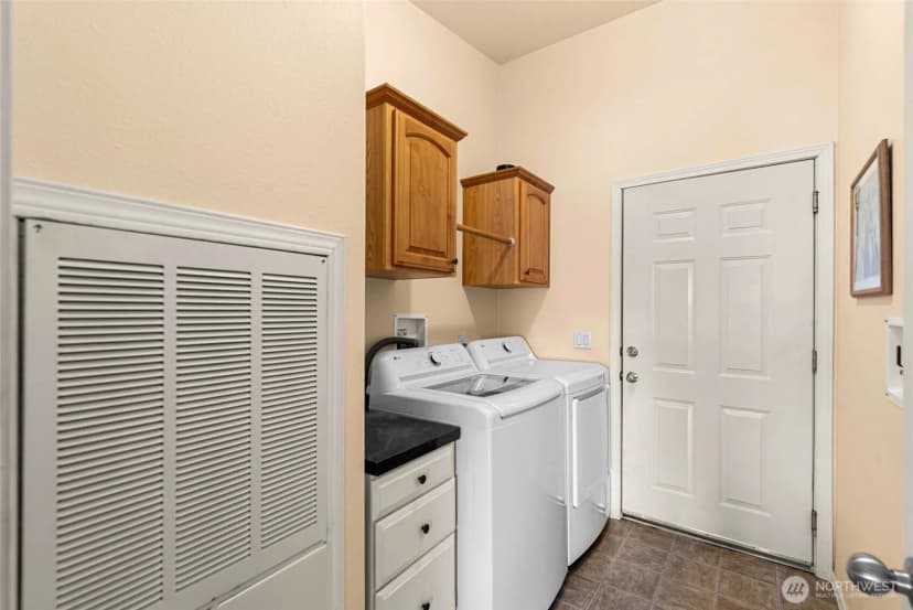 Property photo for 1849 Heritage Drive, Wenatchee photo 18