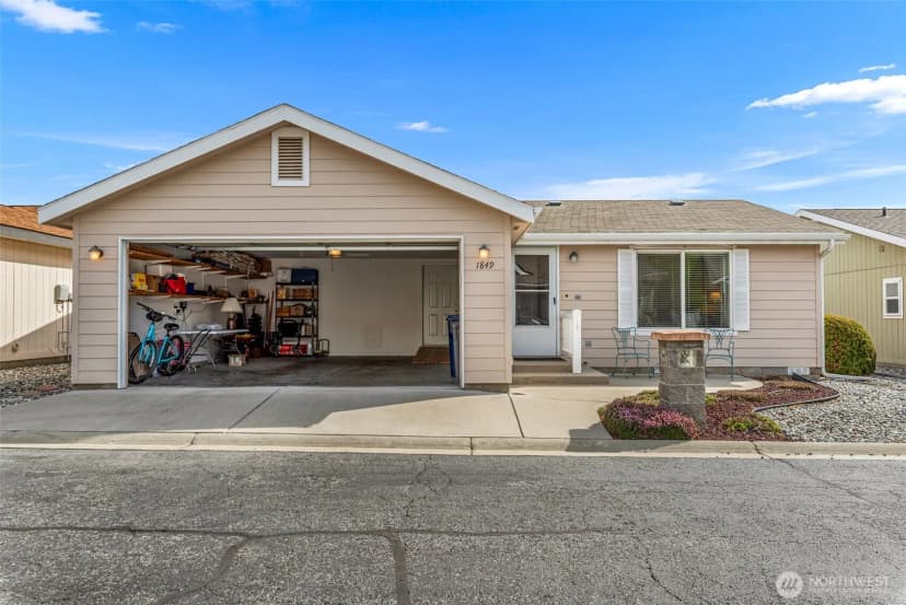 Property photo for 1849 Heritage Drive, Wenatchee photo 33