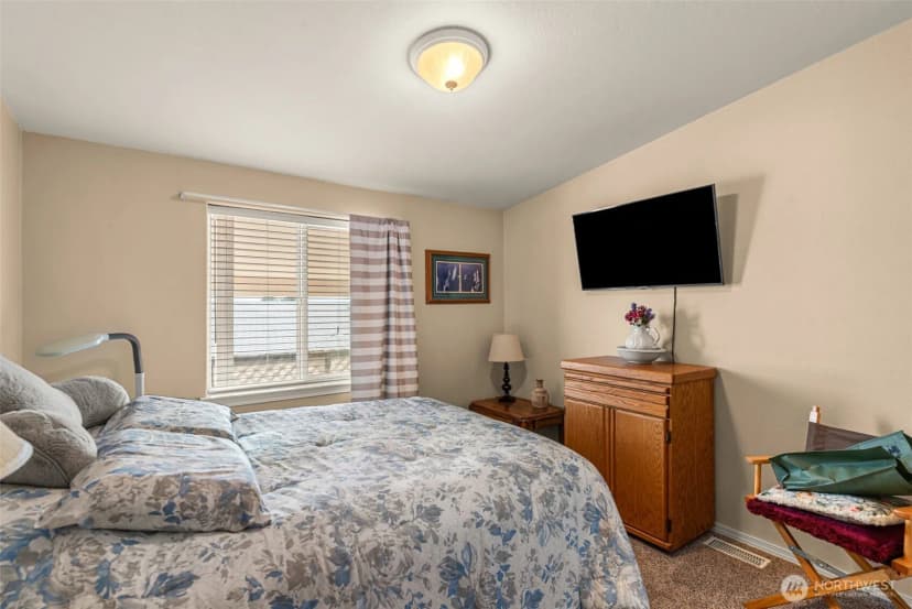 Property photo for 1849 Heritage Drive, Wenatchee photo 17