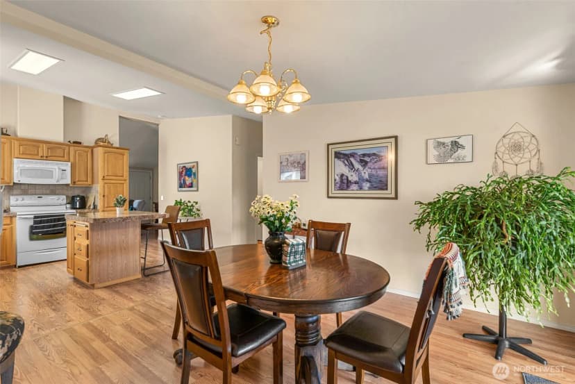 Property photo for 1849 Heritage Drive, Wenatchee photo 12
