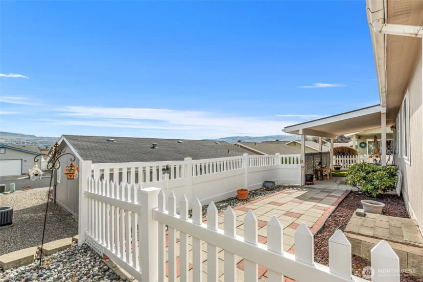 Property photo for 1849 Heritage Drive, Wenatchee photo 30