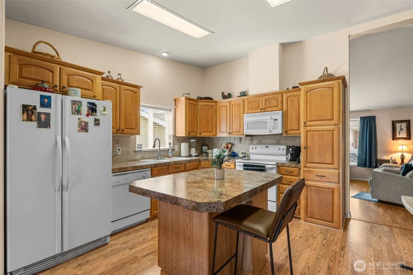 Property photo for 1849 Heritage Drive, Wenatchee photo 8
