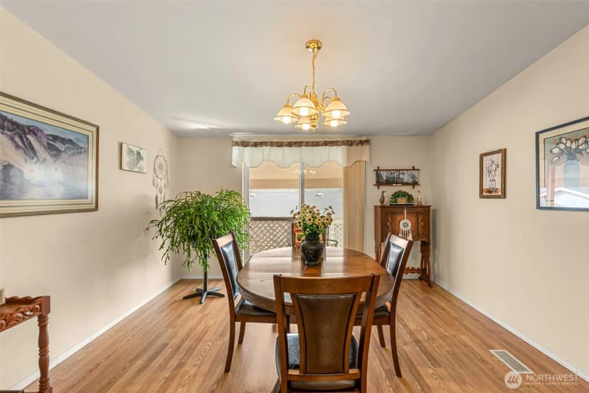 Property photo for 1849 Heritage Drive, Wenatchee photo 13