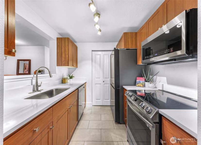 Property photo for 14002 Ne 181st Place #a302, Woodinville photo 19