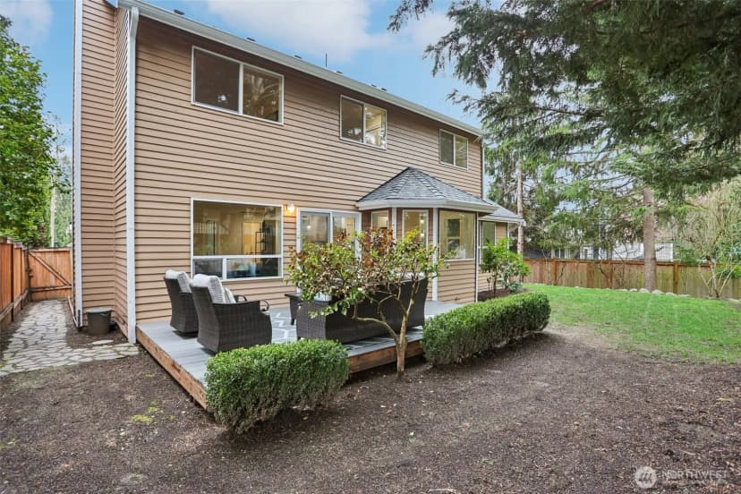 Property photo for 22124 Ne 9th Place, Sammamish photo 34