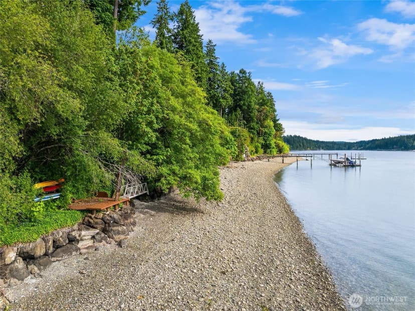 Property photo for 13401 Manzanita Road Ne, Bainbridge Island photo 6