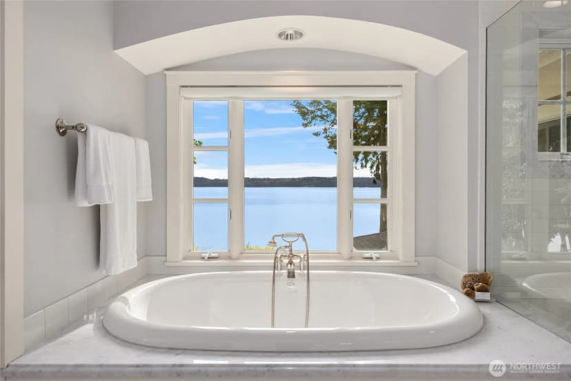 Property photo for 13401 Manzanita Road Ne, Bainbridge Island photo 26