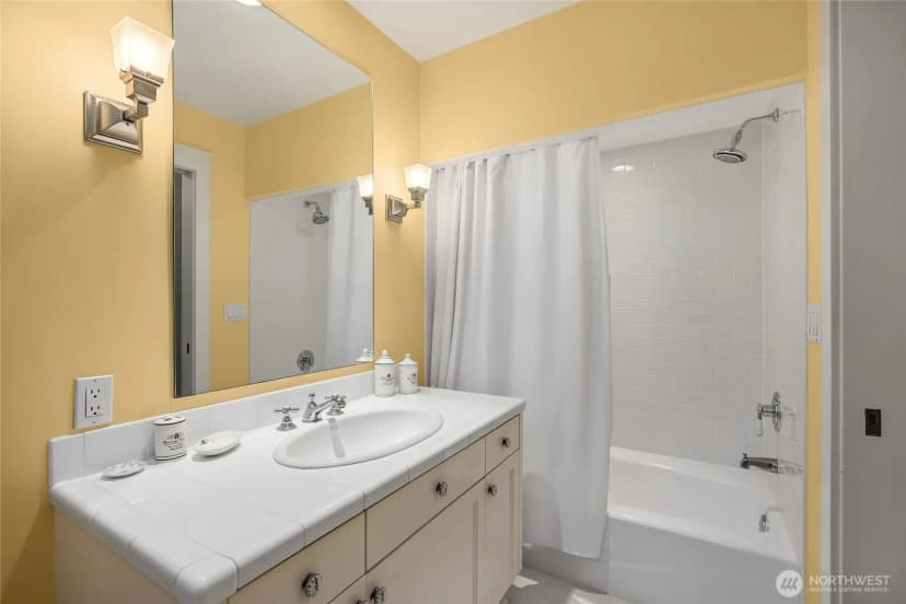 Property photo for 13401 Manzanita Road Ne, Bainbridge Island photo 31