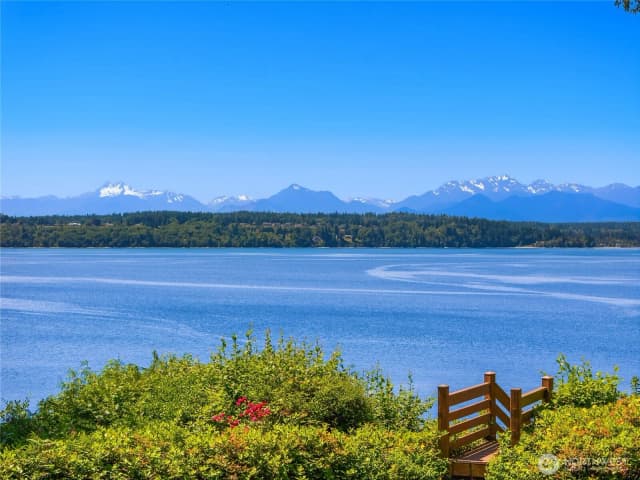 Property photo for 13401 Manzanita Road Ne, Bainbridge Island photo 4