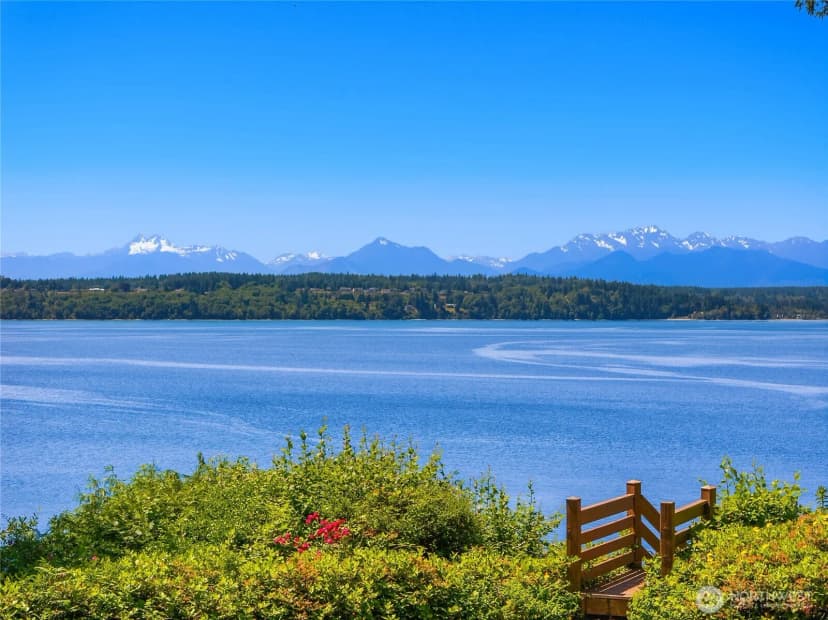 Property photo for 13401 Manzanita Road Ne, Bainbridge Island photo 4