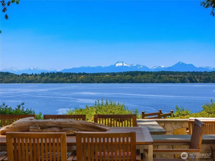 Property photo for 13401 Manzanita Road Ne, Bainbridge Island photo 3