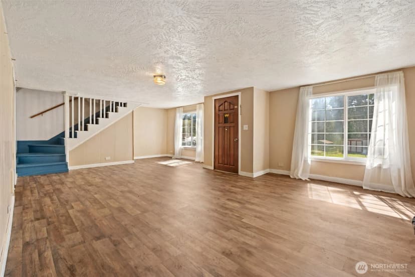Property photo for 102 W Poplar Street, Shelton photo 13