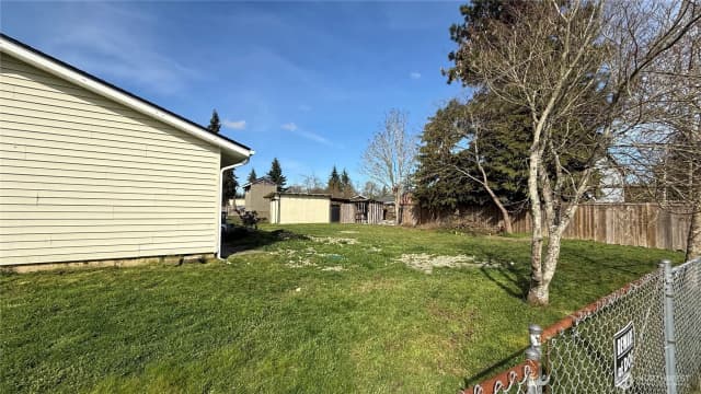 Property photo for 17123 E 6th Avenue Ct, Spanaway photo 4