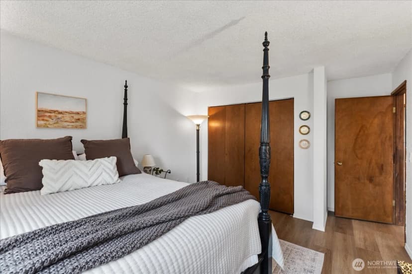 Property photo for 21615 80th Avenue W #215, Edmonds photo 17