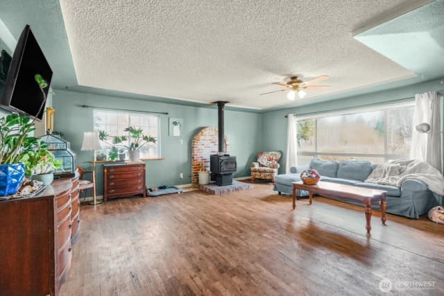 Property photo for 4008 118th Street E, Tacoma photo 3